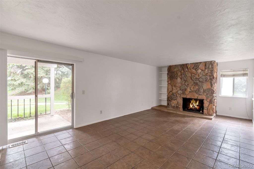 Image 8 of property listing at 13657 E Yale Avenue A, Aurora, CO 80014