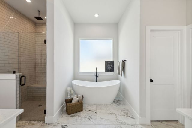 25 Dove Landing, Valley View, TX 76272