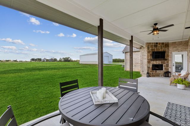 25 Dove Landing, Valley View, TX 76272