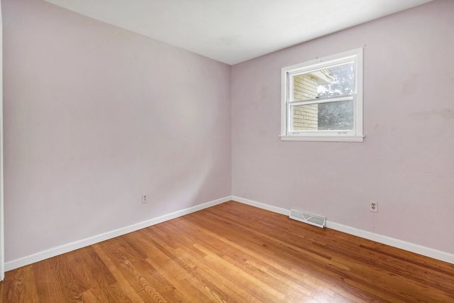 2736 Wall Avenue, Waukegan, IL 60087