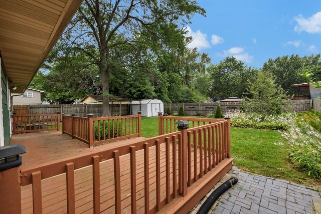 2736 Wall Avenue, Waukegan, IL 60087