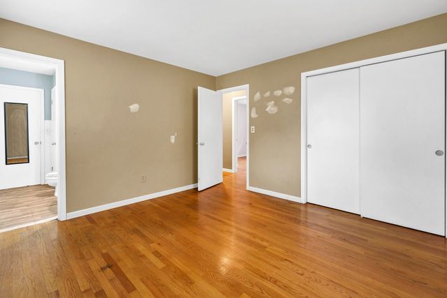 2736 Wall Avenue, Waukegan, IL 60087