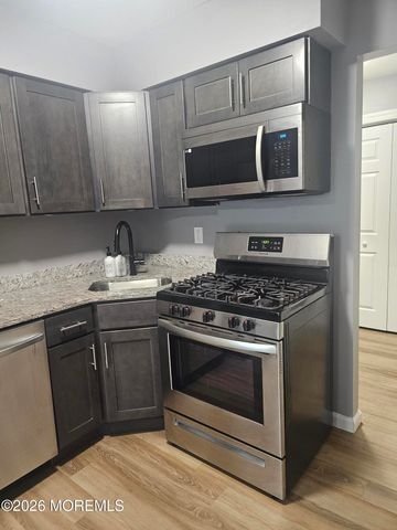 42 Diane Drive, Tinton Falls, NJ 07753
