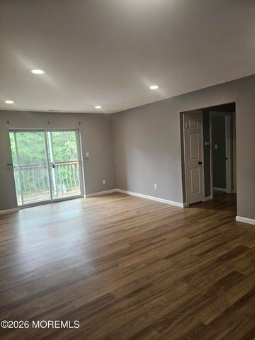 42 Diane Drive, Tinton Falls, NJ 07753
