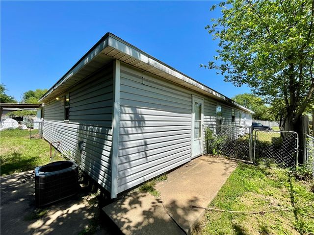 2710 Dandelion Street, Springdale, AR 72764