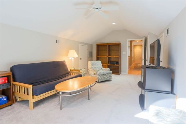 407 King Arthur Lane, Savannah, GA 31405