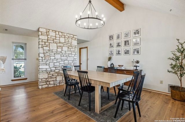 101 Country, Castroville, TX 78009