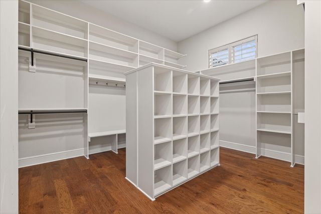 701 W Walcott Street, Pilot Point, TX 76258