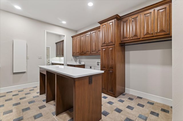 701 W Walcott Street, Pilot Point, TX 76258