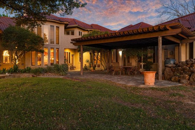 701 W Walcott Street, Pilot Point, TX 76258