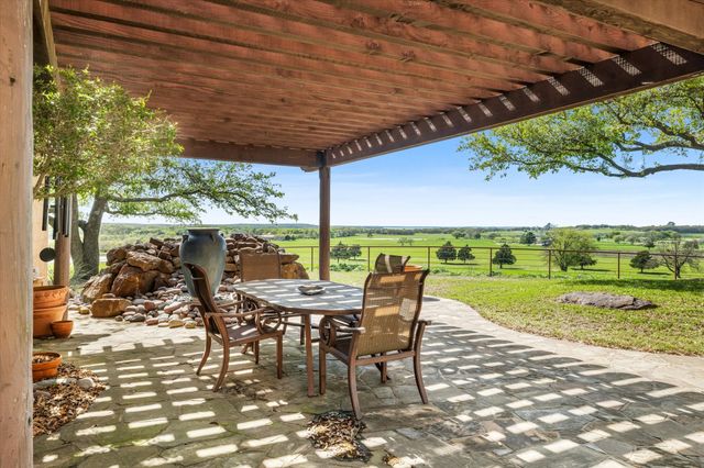 701 W Walcott Street, Pilot Point, TX 76258