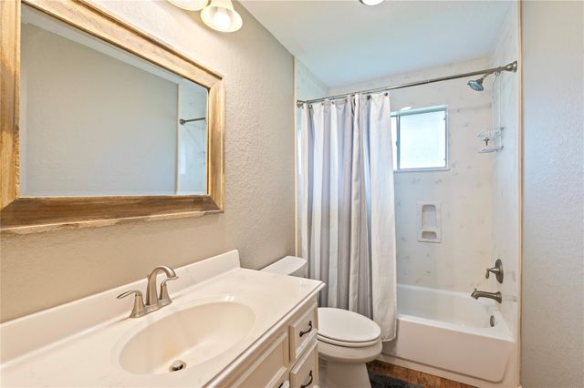 414 N Yaupon Street, Richwood, TX 77531