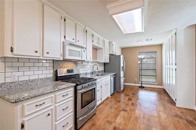 414 N Yaupon Street, Richwood, TX 77531