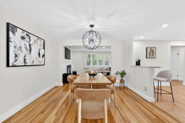 6 Sunset Dr, Randolph, MA 02368