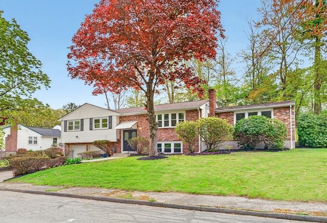6 Sunset Dr, Randolph, MA 02368