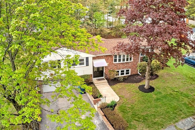 6 Sunset Dr, Randolph, MA 02368