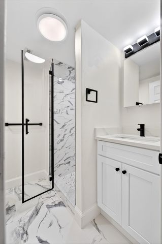 6 Sunset Dr, Randolph, MA 02368