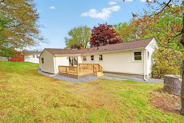 6 Sunset Dr, Randolph, MA 02368