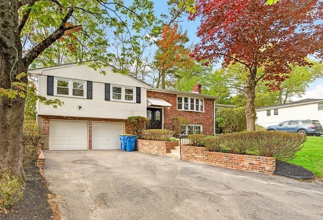 6 Sunset Dr, Randolph, MA 02368