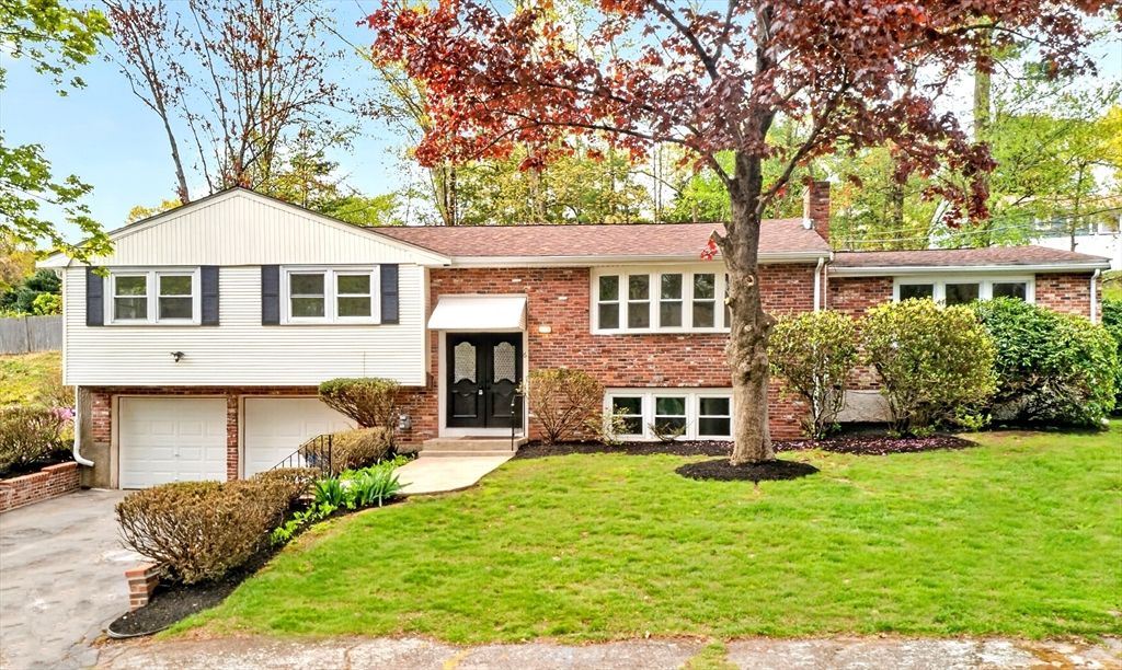 6 Sunset Dr, Randolph, MA 02368