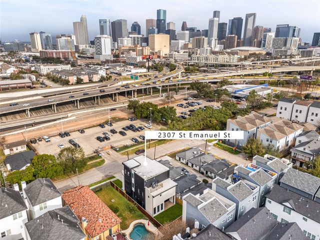 2307 St Emanuel Street, Houston, TX 77004