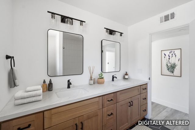 1568 E Calimyrna Avenue, Fresno, CA 93710