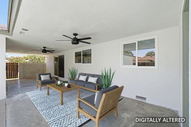 1568 E Calimyrna Avenue, Fresno, CA 93710