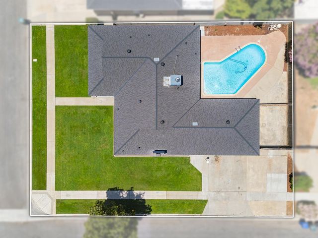 1568 E Calimyrna Avenue, Fresno, CA 93710