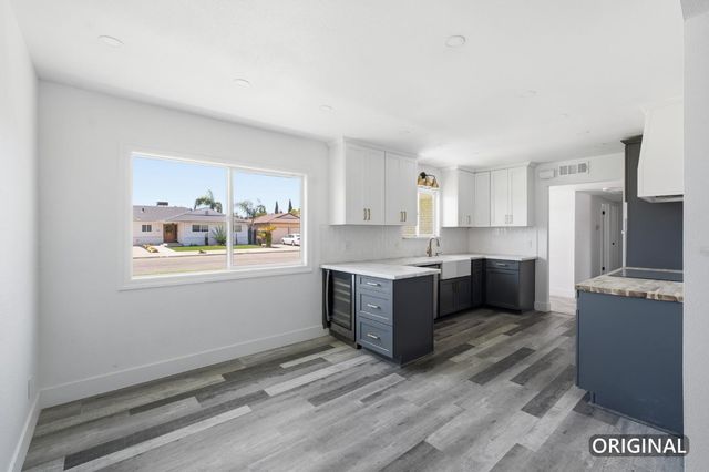 1568 E Calimyrna Avenue, Fresno, CA 93710