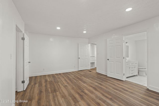 5533 Bruce Ave, Louisville, KY 40214