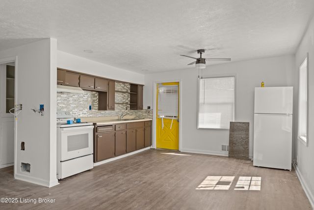 5533 Bruce Ave, Louisville, KY 40214