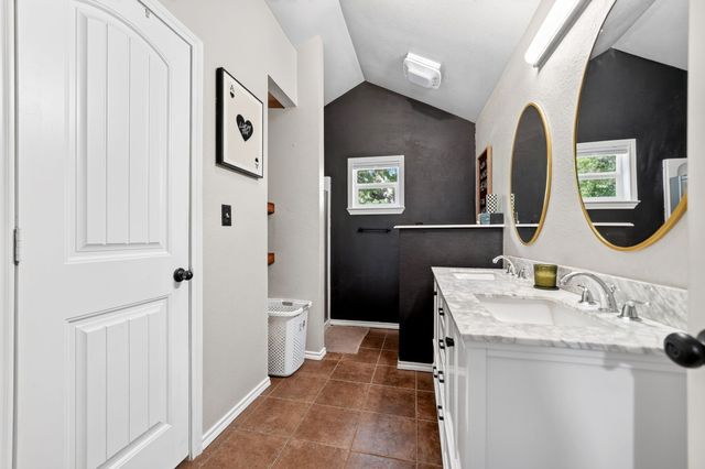 810 Edna Street, Athens, TX 75751