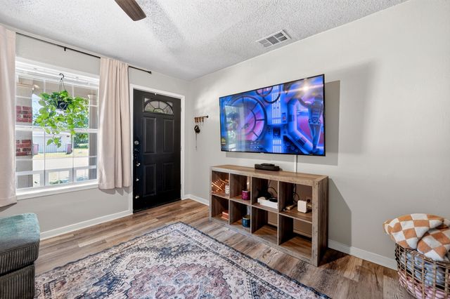 810 Edna Street, Athens, TX 75751