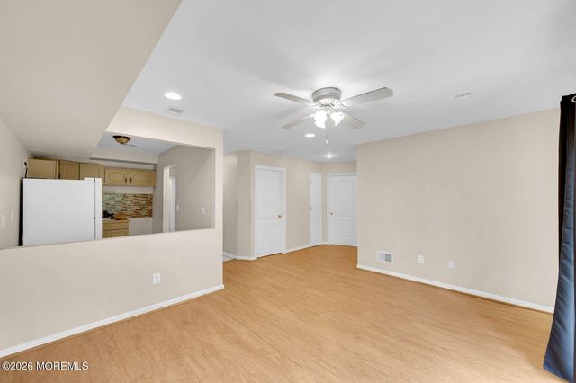 10 Oceanview Avenue, Keansburg, NJ 07734