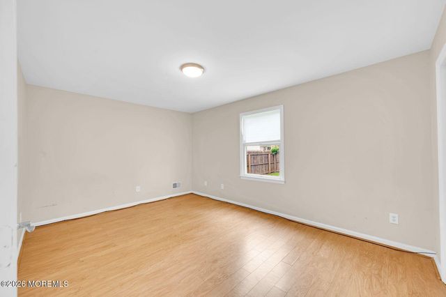 10 Oceanview Avenue, Keansburg, NJ 07734