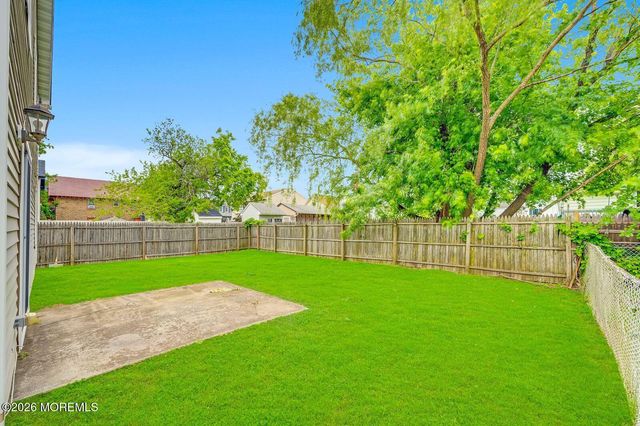 10 Oceanview Avenue, Keansburg, NJ 07734
