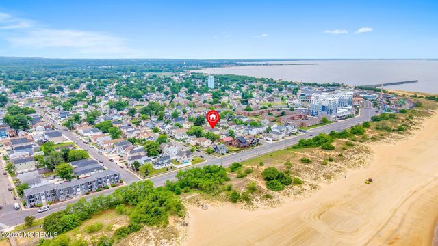 10 Oceanview Avenue, Keansburg, NJ 07734