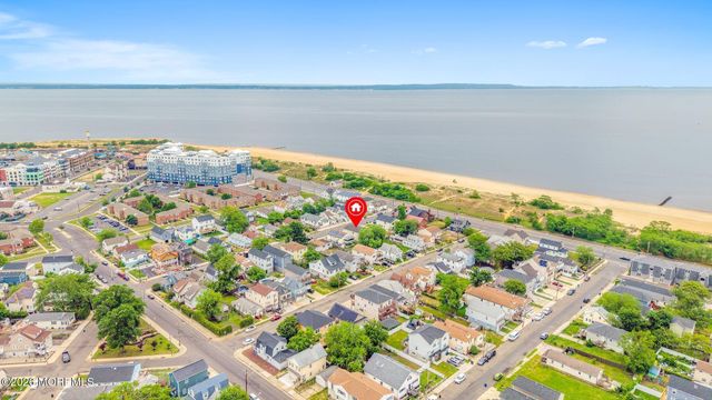 10 Oceanview Avenue, Keansburg, NJ 07734