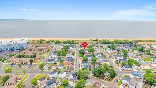 10 Oceanview Avenue, Keansburg, NJ 07734