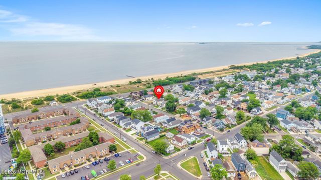 10 Oceanview Avenue, Keansburg, NJ 07734