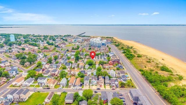 10 Oceanview Avenue, Keansburg, NJ 07734
