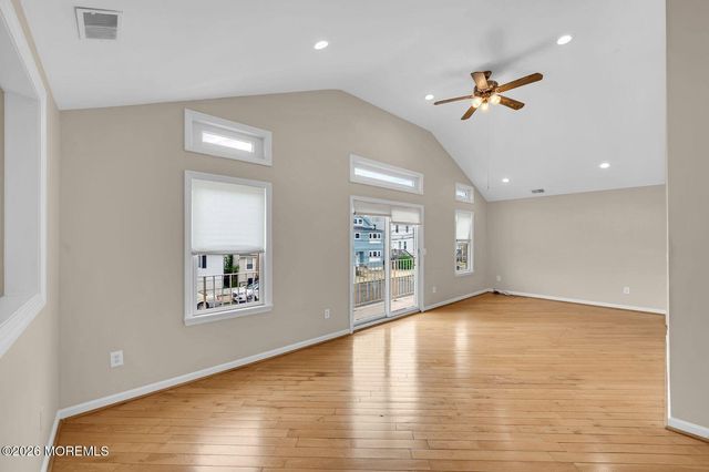 10 Oceanview Avenue, Keansburg, NJ 07734