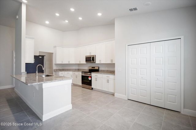 918 Algardi Street SE, Palm Bay, FL 32909