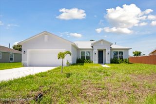 918 Algardi Street SE, Palm Bay, FL 32909