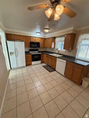 3684 W EL GLEN AVE AVE, West Valley City, UT 84120