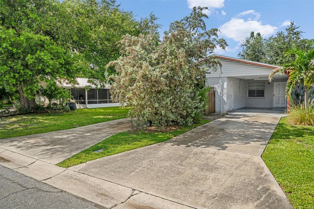 3607 47TH AVENUE W, BRADENTON, FL 34210 — photo 3