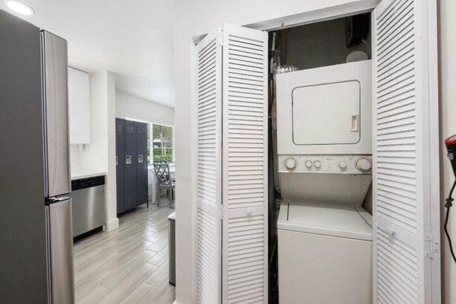 1708 SW 20th Street 1, Fort Lauderdale, FL 33315