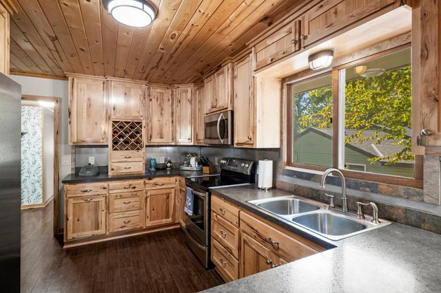 5590 108th Avenue, Clear Lake, MN 55319