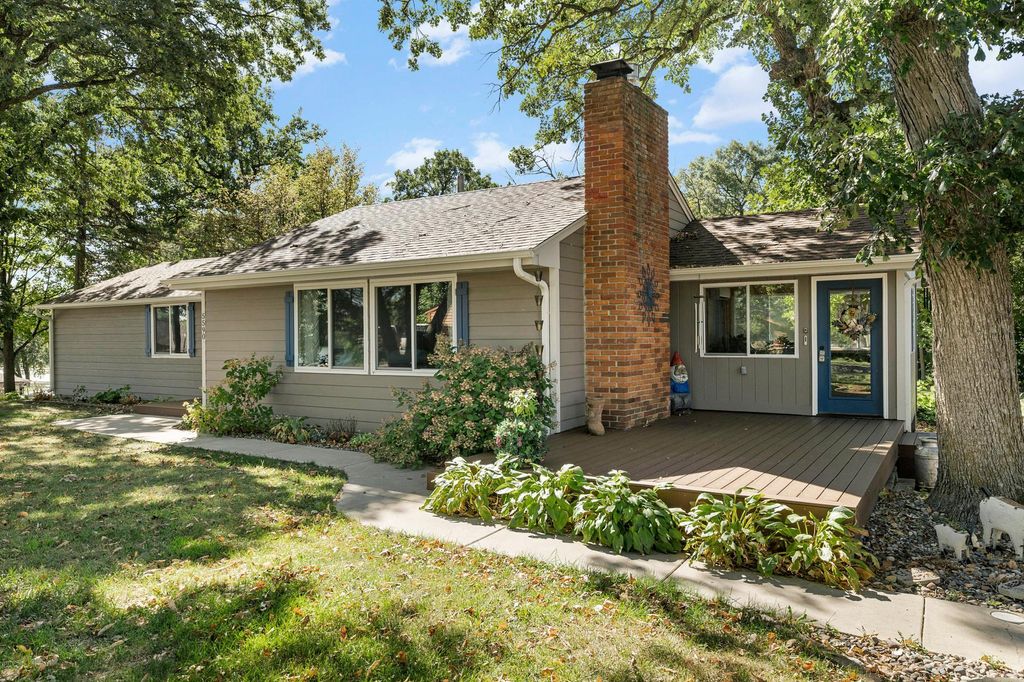 5590 108th Avenue, Clear Lake, MN 55319