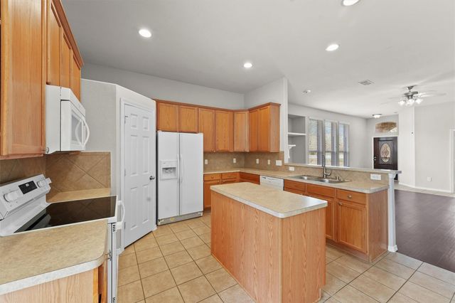 26975 Sabinal Trail, Magnolia, TX 77355